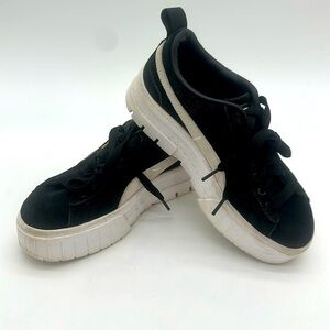 Puma Women's Mayze Platform Fashion Sneakers Black White Size 7.0